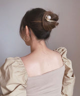 arnew hair claws S.line pearl hairclip